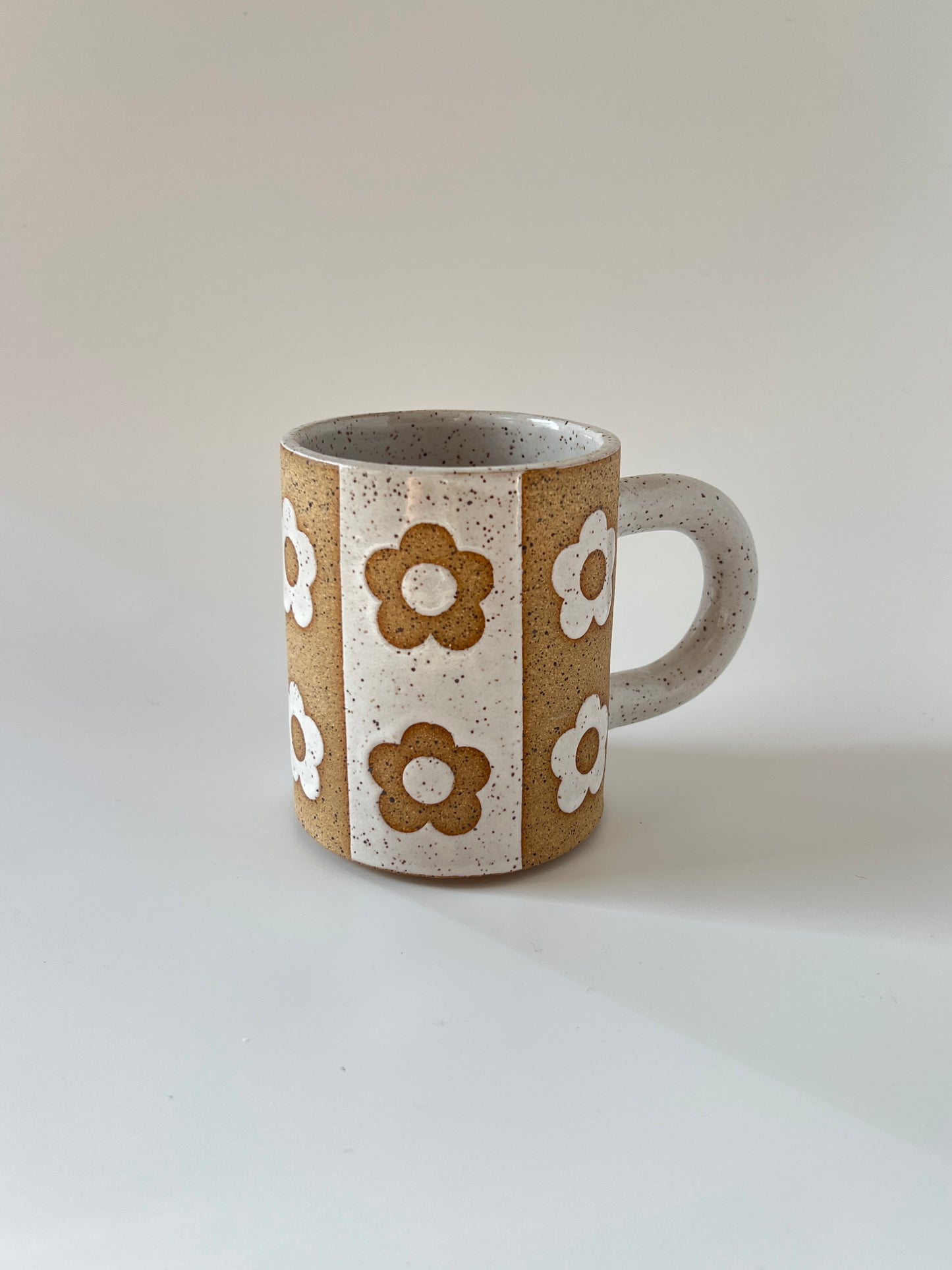 Flower stripe mug - speckle